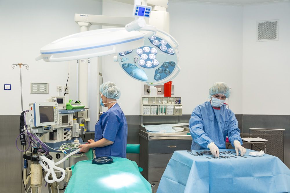 operacja nowotworów grubego jelita metodą laparoskopową